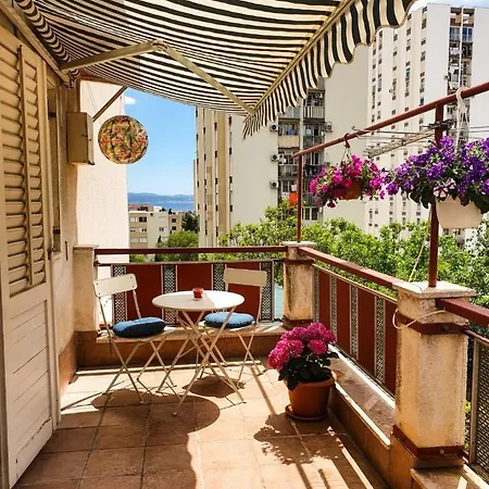 View For 2 Apartment