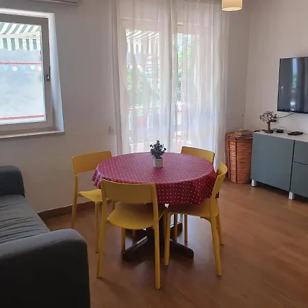 View For 2 Apartment *